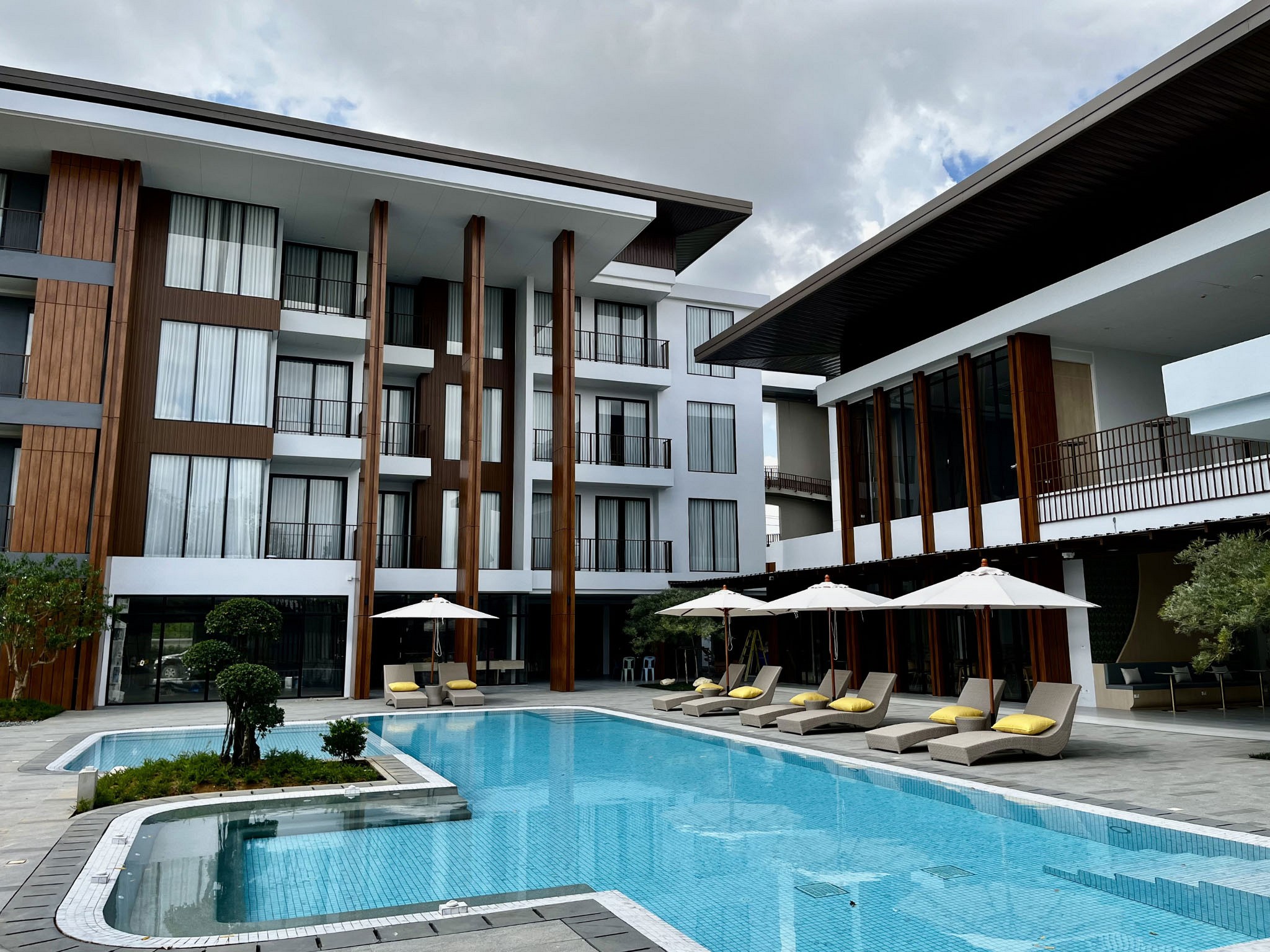 Whale Retreat Destination