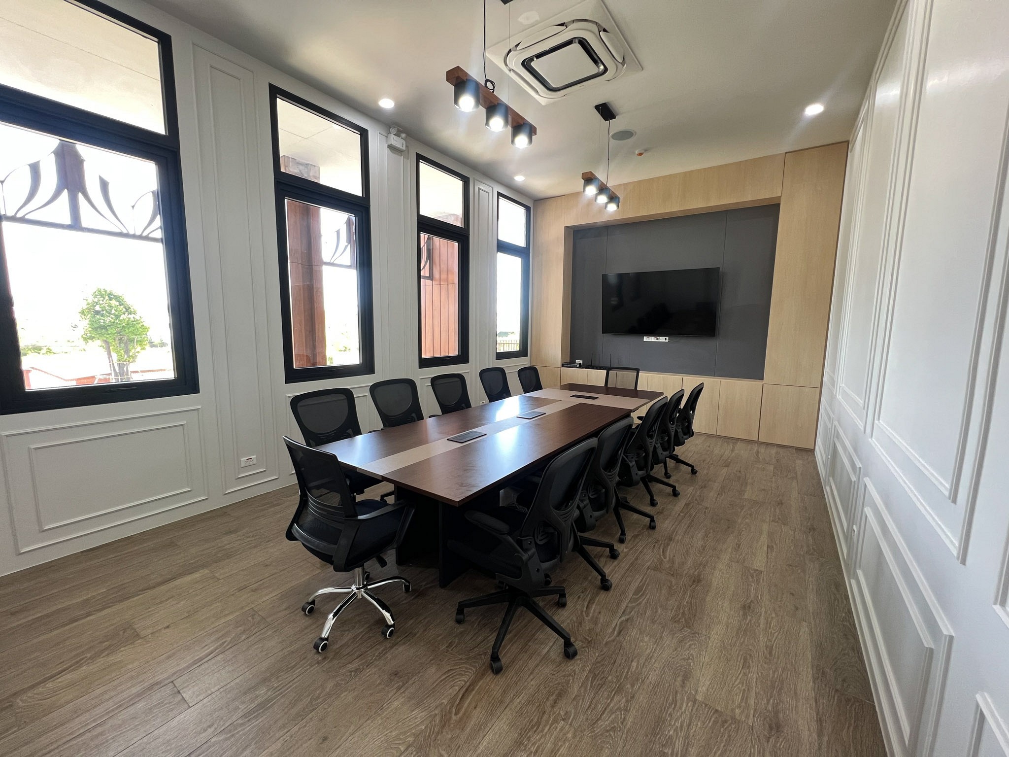 Whale Retreat Destination