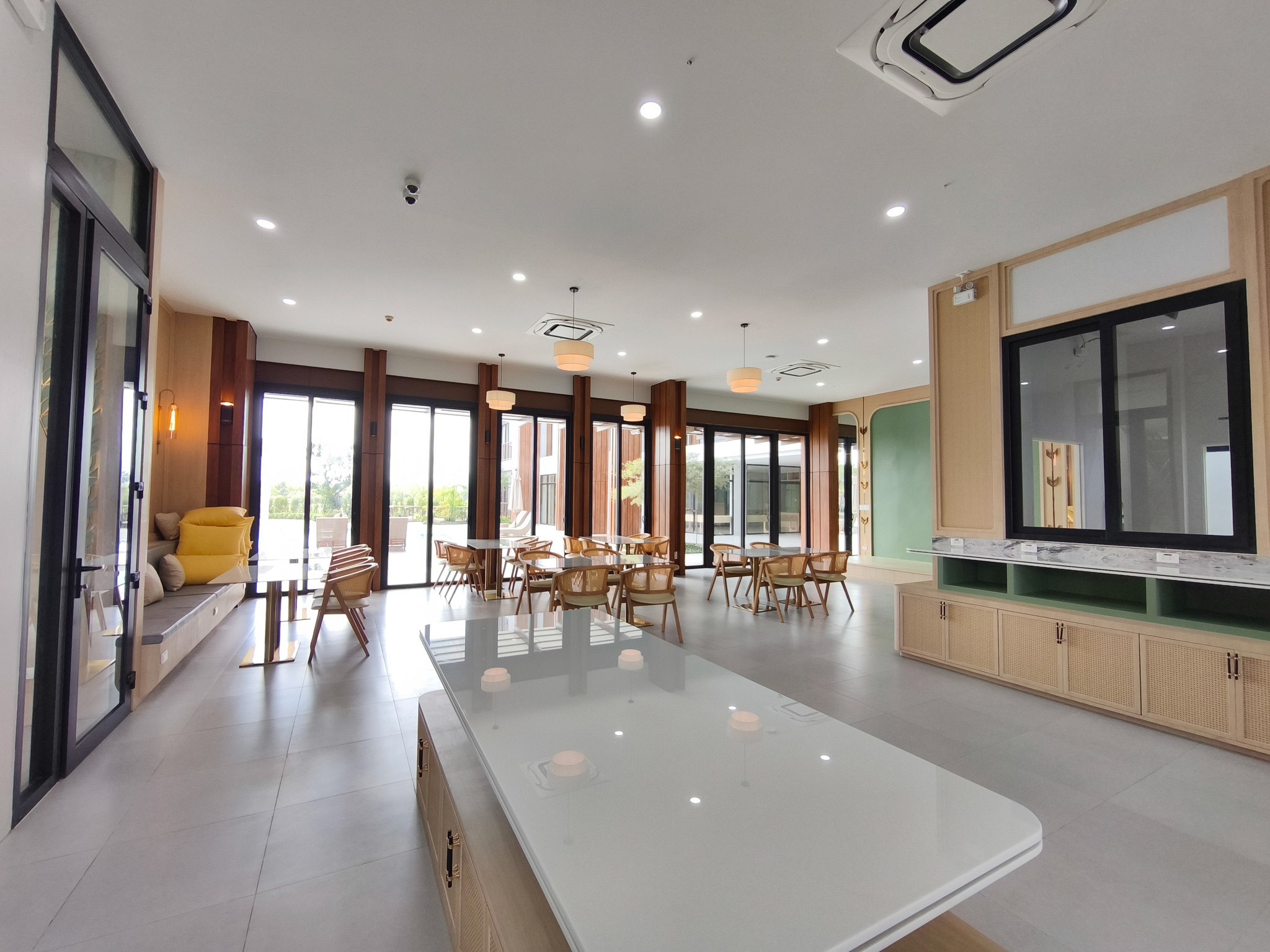 Whale Retreat Destination