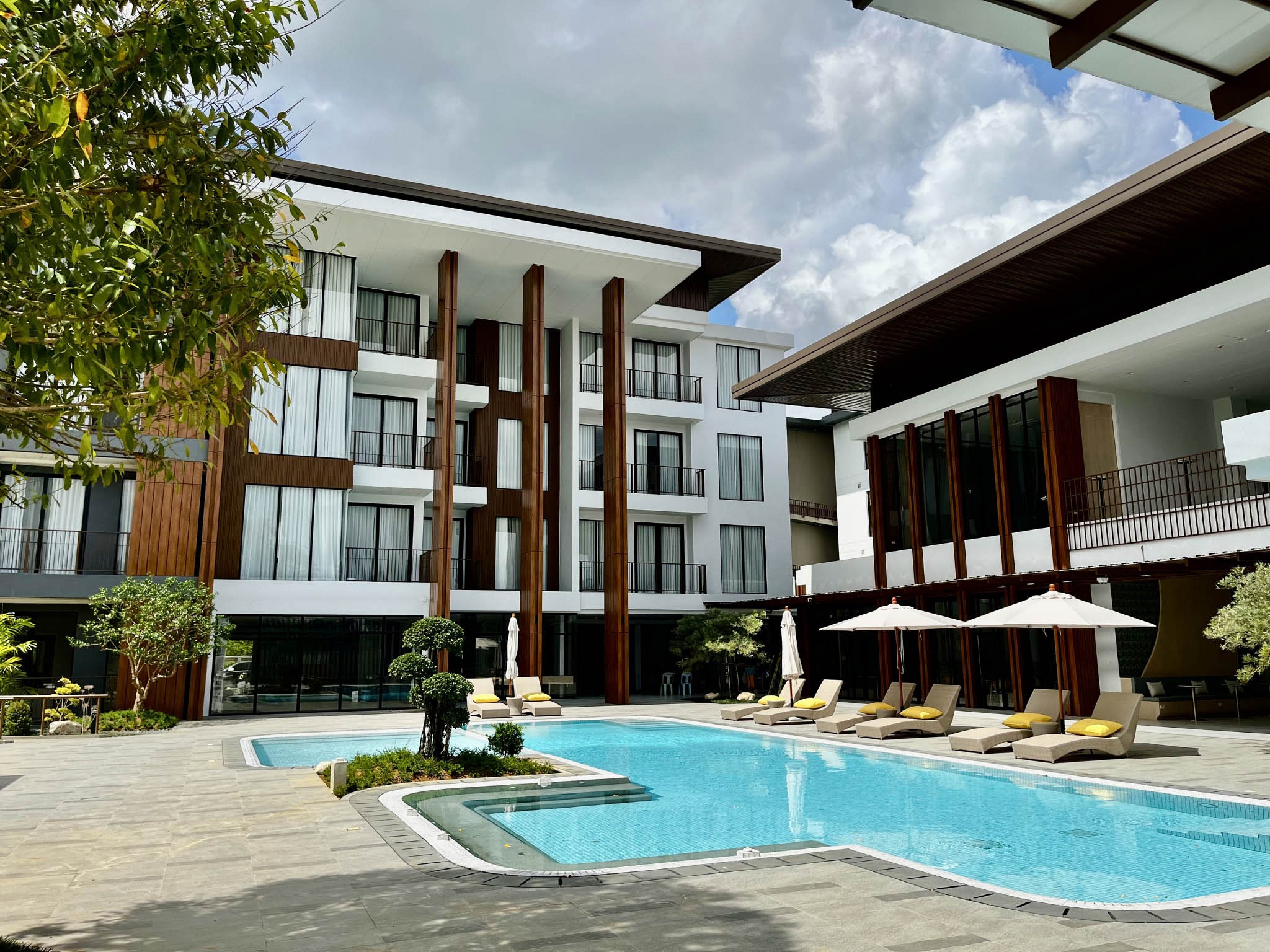 Whale Retreat Destination