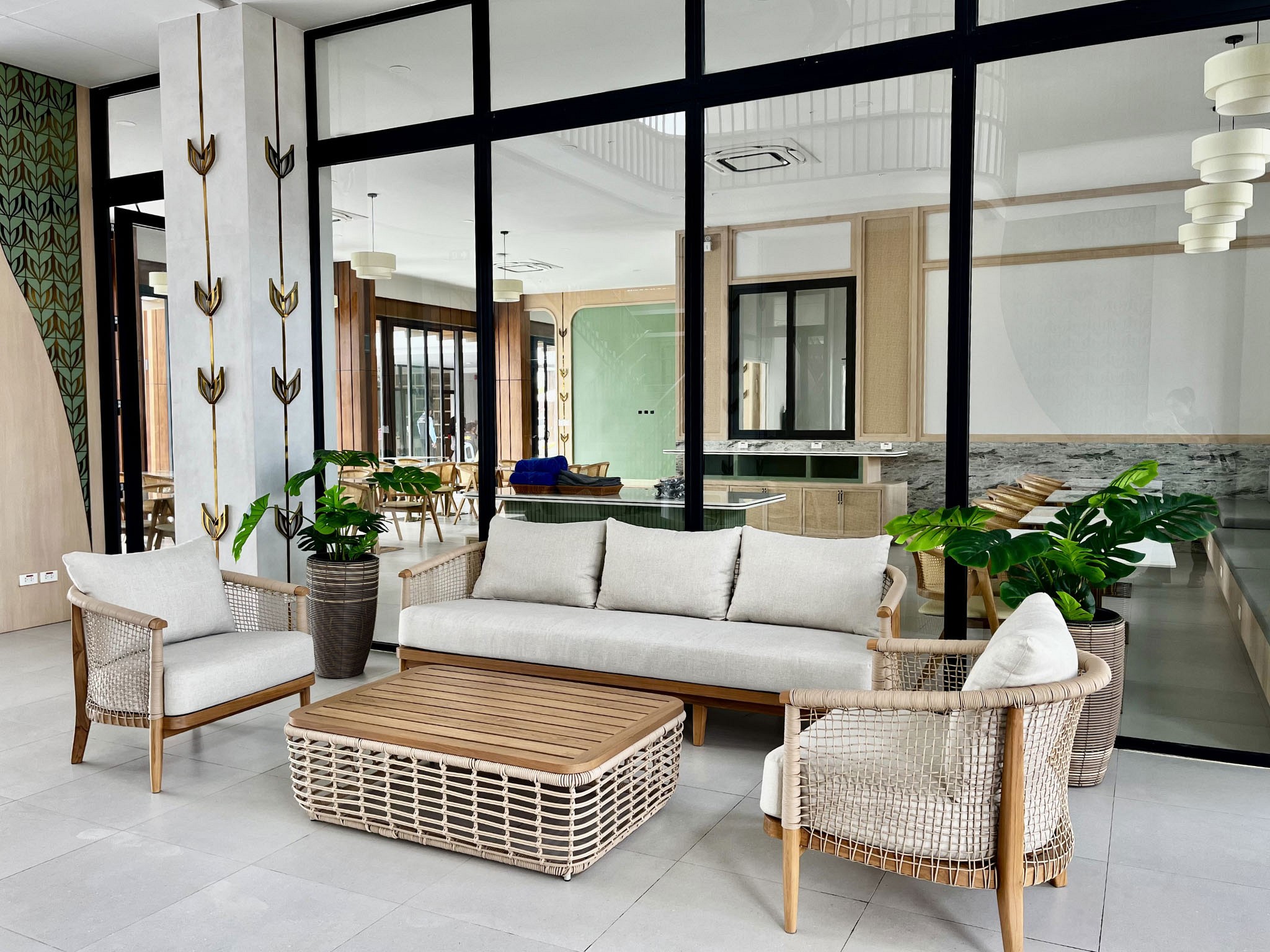 Whale Retreat Destination